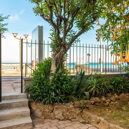 Maison Sur - Garage & Jardin