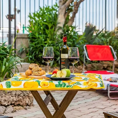 Maison Sur - Garage & Jardin Roccabruna