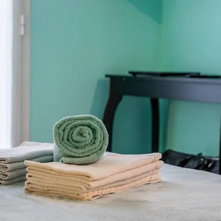 Maison Sur - Garage & Jardin Prive