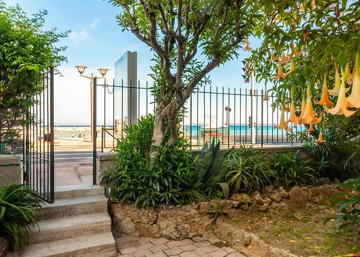 Maison Sur - Garage & Jardin